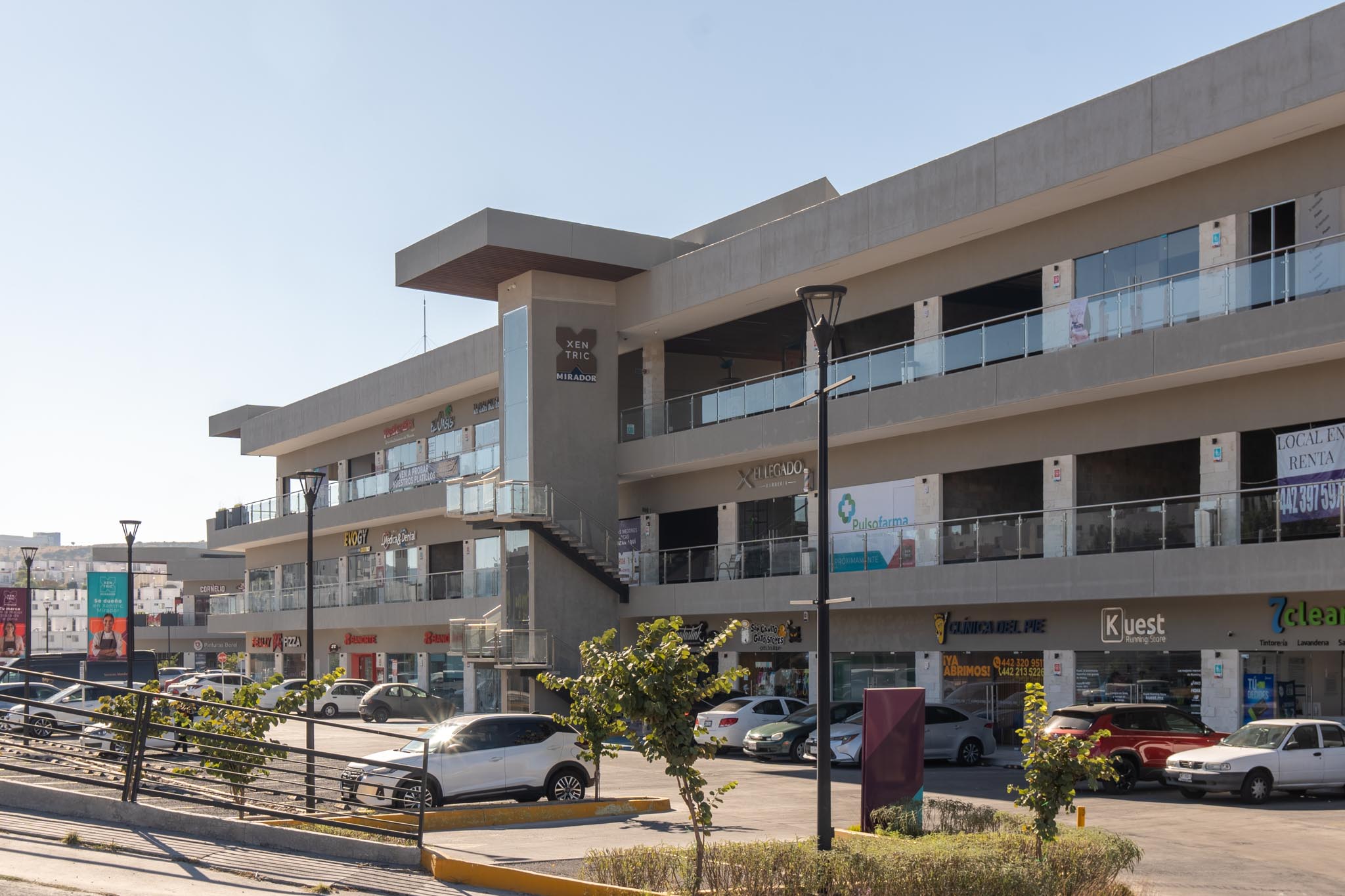 xentric, mirador, querétaro, wolstrat, plaza, comercial, proyecto