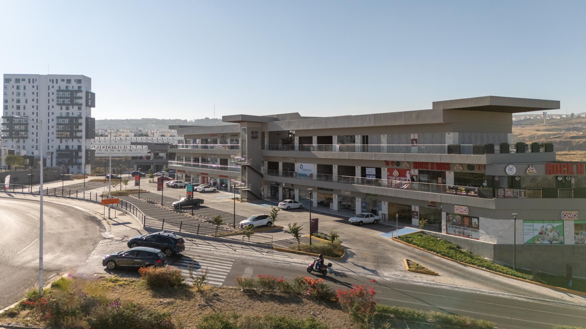 xentric, mirador, querÃ©taro, wolstrat, plaza, comercial, proyecto