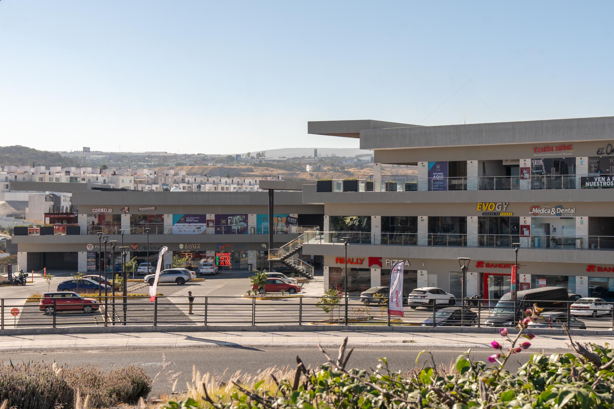 xentric, mirador, querÃ©taro, wolstrat, plaza, comercial, proyecto